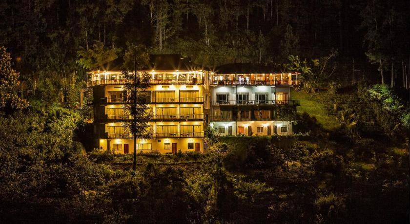 רמבודה Thuruliya Hotel מראה חיצוני תמונה
